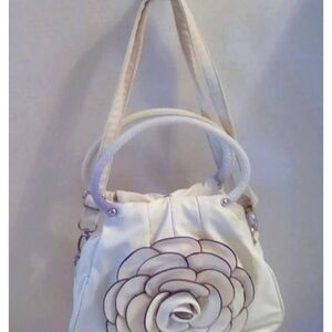 New Ivory Shoulder Bag By MELLOW